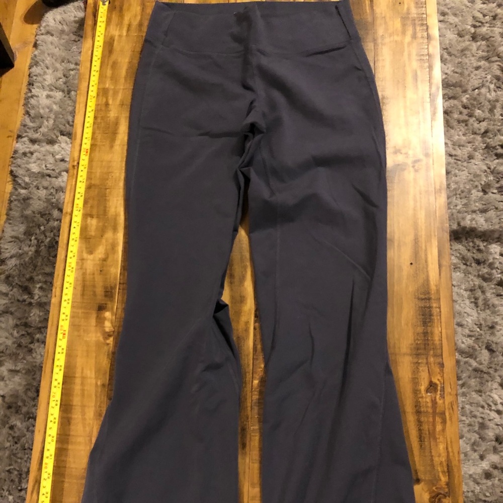 Women’s Athleta Leggings Grey M Pocket!
